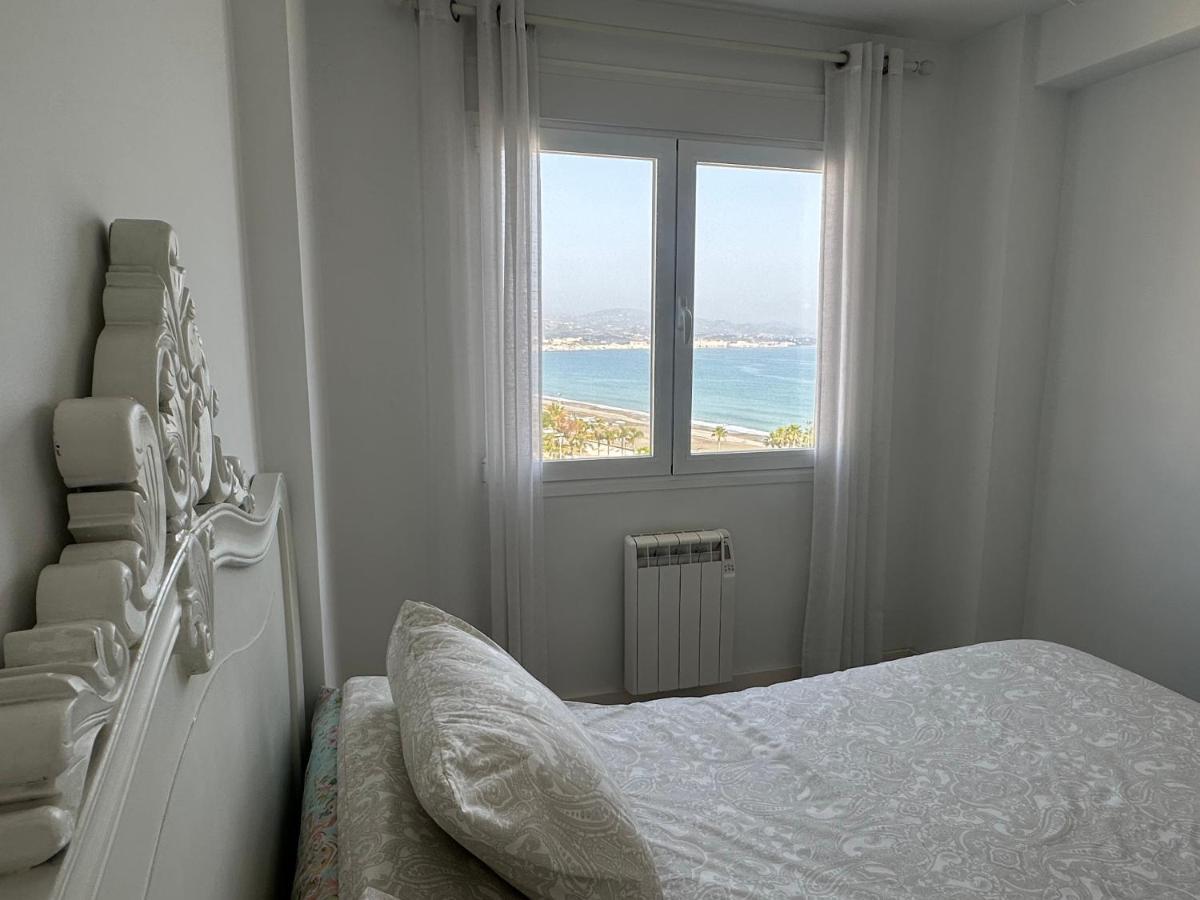 Piso A 50 M Del Mar - Mejores Vistas De Torre Del Mar Bagian luar foto
