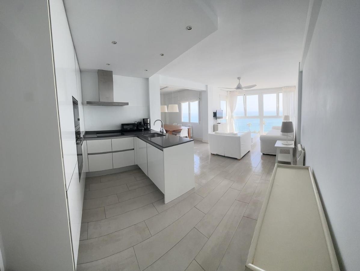 Piso A 50 M Del Mar - Mejores Vistas De Torre Del Mar Bagian luar foto