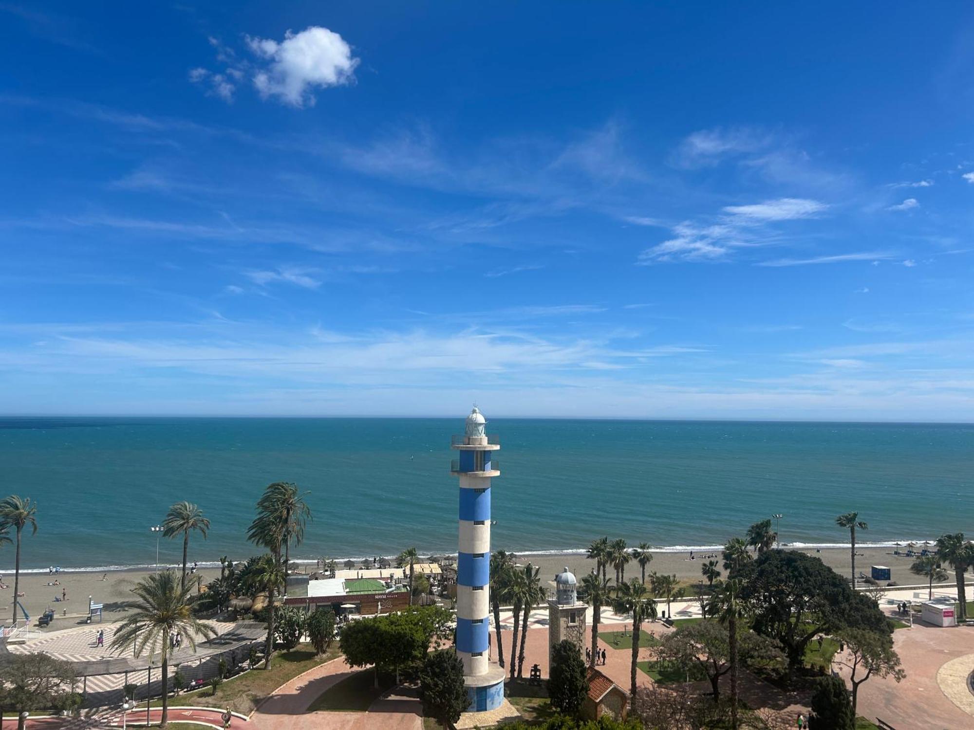 Piso A 50 M Del Mar - Mejores Vistas De Torre Del Mar Bagian luar foto